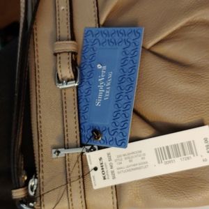 SimplyVera Vera Wang Wrist clutch bag